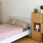 Fair Enough City Center Apt