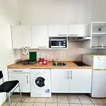 Fair Enough City Center Apt